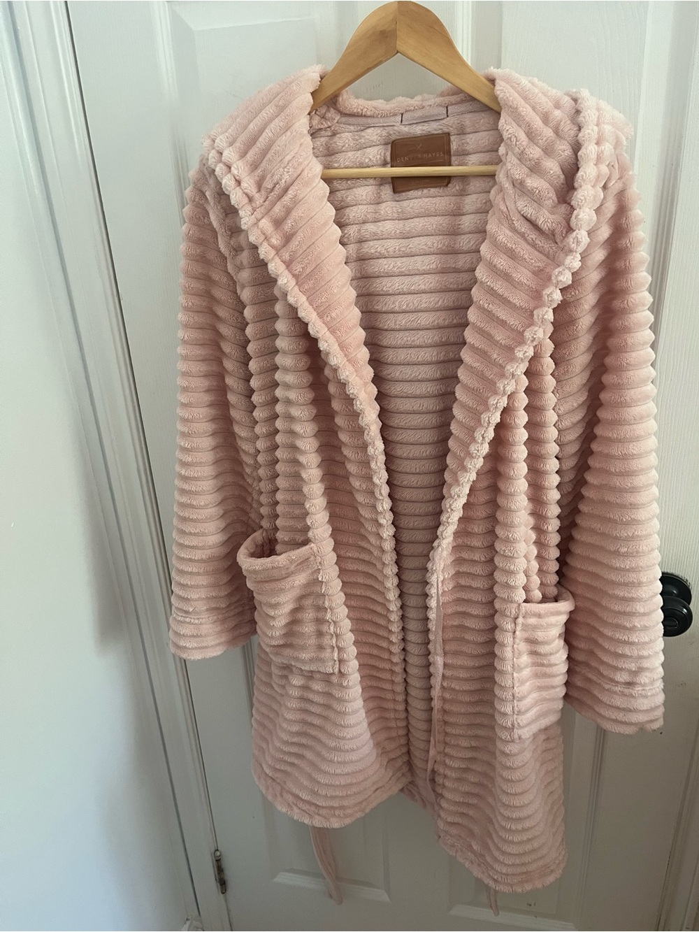 Denver Hayes Plush Ribbed Hooded Robe in Soft Pink